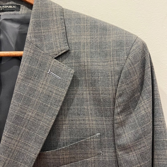 Banana Republic Suit Mens 38R Jacket 30x32 Pants Gray Brown Check Tailored Fit - Picture 4 of 14